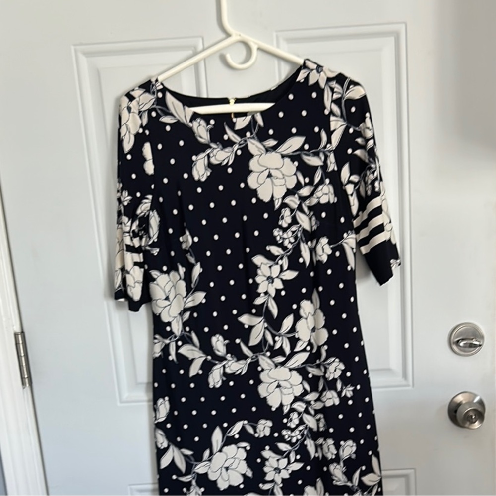 Chic Blue and White Midi Dress